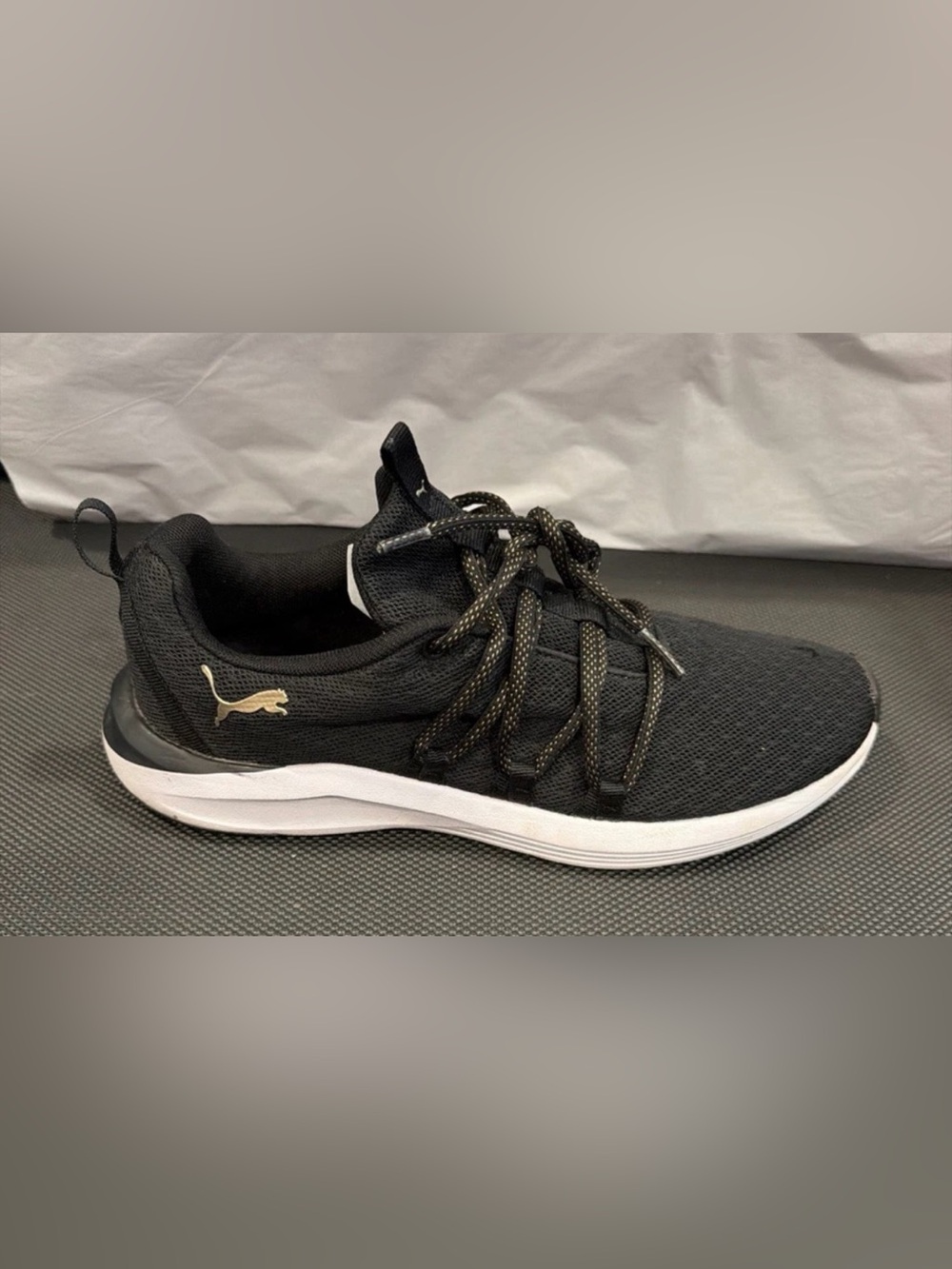 PUMA Womens' Prowl Knit Athletic Sneakers Black Gold Size 8.5 M